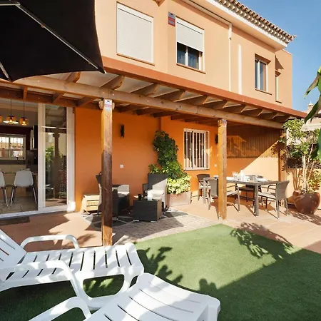 بيت للعطل Casa Anna By Paramount Holidays *